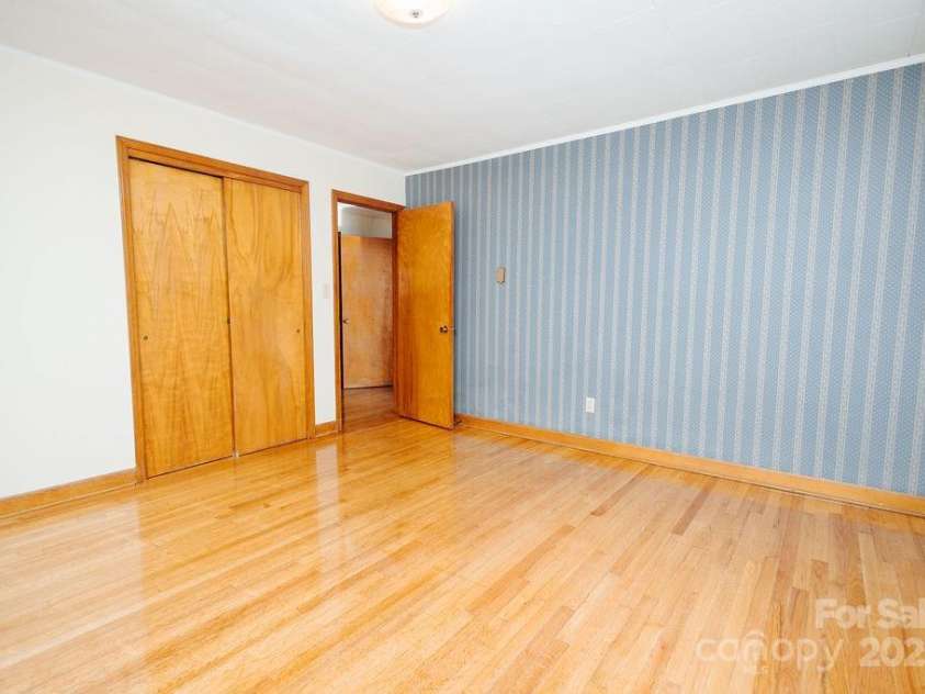 541 Romine Drive, Marion, NC 28752.  MLS# CAR4232538, YatesRealty ID 13144. 