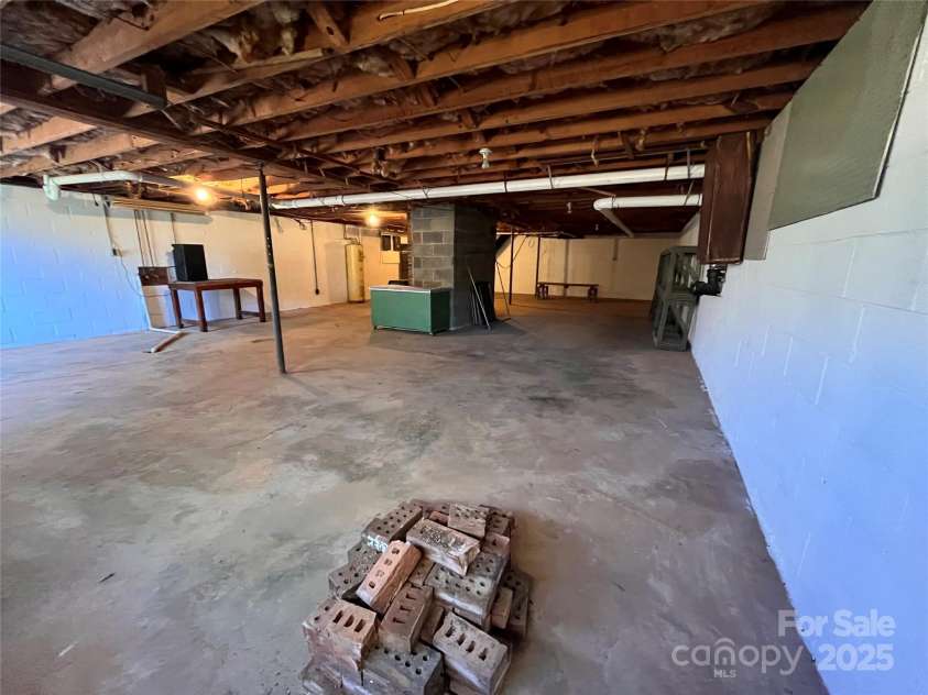 541 Romine Drive, Marion, NC 28752.  MLS# CAR4232538, YatesRealty ID 13144. 