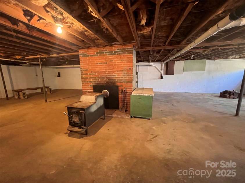 541 Romine Drive, Marion, NC 28752.  MLS# CAR4232538, YatesRealty ID 13144. 