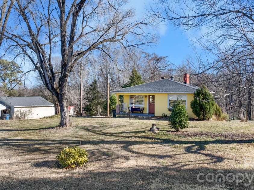3358 Falling Creek Road, Hickory, NC 28601.  MLS# CAR4357263, YatesRealty ID 13145. 