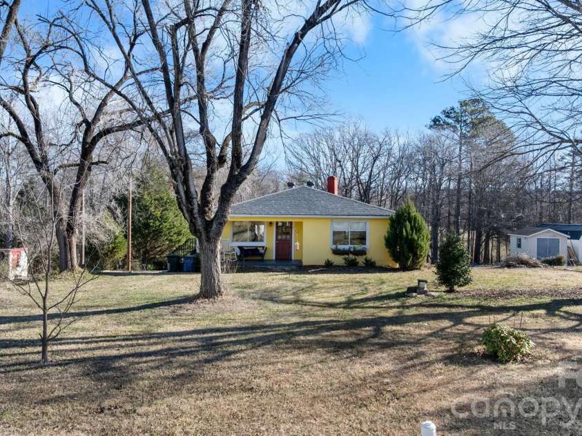 3358 Falling Creek Road, Hickory, NC 28601.  MLS# CAR4357263, YatesRealty ID 13145. 