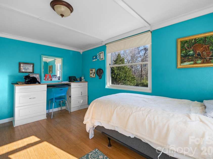 3358 Falling Creek Road, Hickory, NC 28601.  MLS# CAR4357263, YatesRealty ID 13145. Another 2nd bedroom view