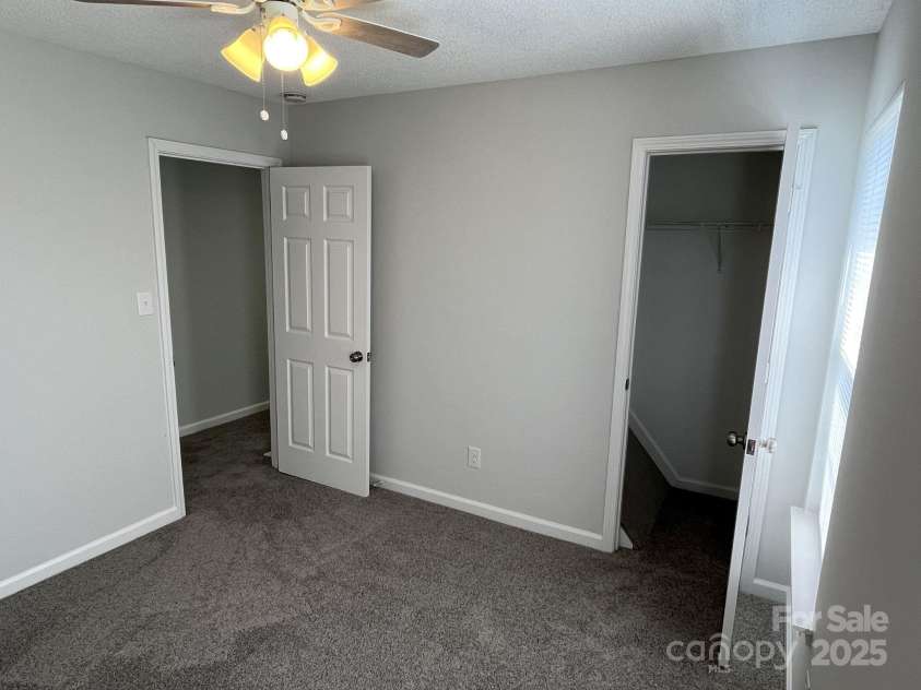 5637 Hedgecrest Place, Charlotte, NC 28269.  MLS# CAR4252309, YatesRealty ID 13146. 