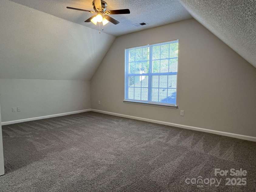 5637 Hedgecrest Place, Charlotte, NC 28269.  MLS# CAR4252309, YatesRealty ID 13146. 