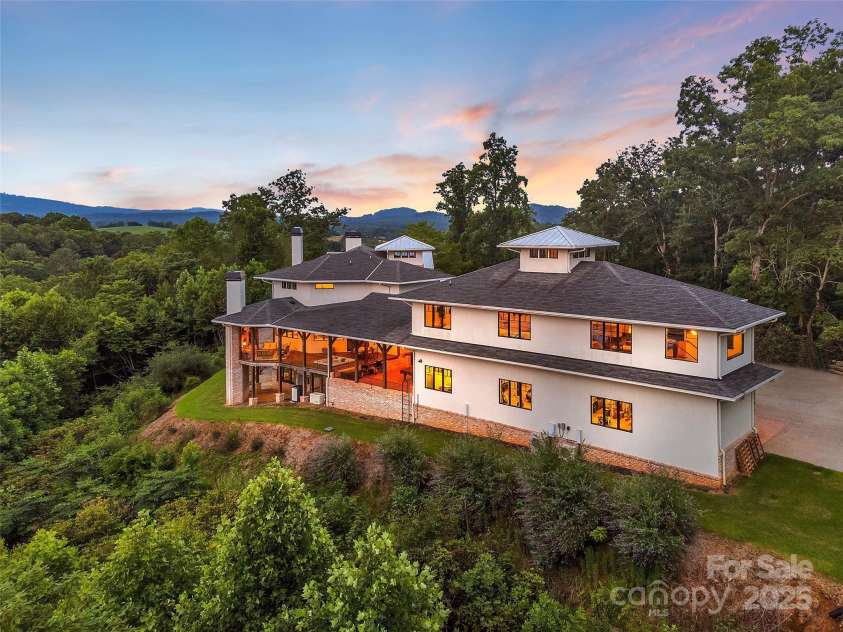 26 Bonnies Cove Trail, Mills River, NC 28759.  MLS# CAR4251070, YatesRealty ID 13147. 