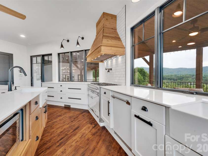 26 Bonnies Cove Trail, Mills River, NC 28759.  MLS# CAR4251070, YatesRealty ID 13147. 