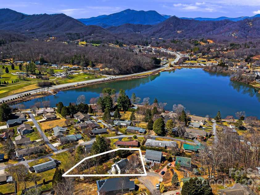 39 Susannah Court, Lake Junaluska, NC 28745.  MLS# CAR4228555, YatesRealty ID 13147. 