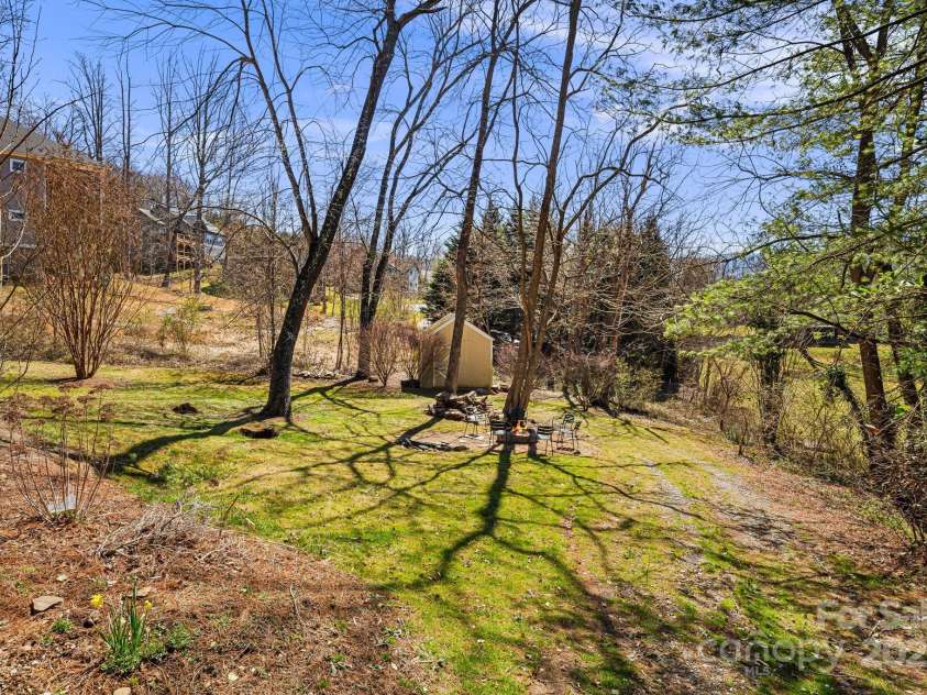 39 Susannah Court, Lake Junaluska, NC 28745.  MLS# CAR4228555, YatesRealty ID 13147. 