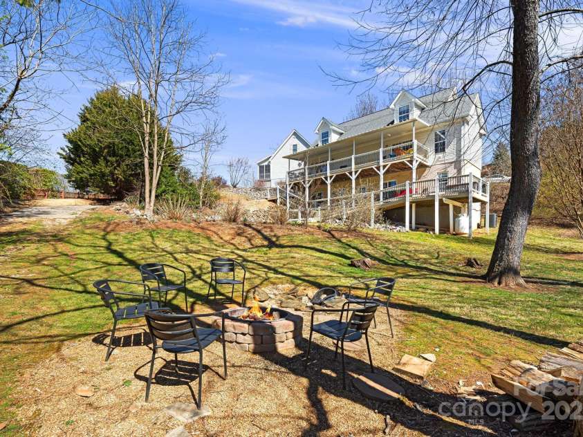 39 Susannah Court, Lake Junaluska, NC 28745.  MLS# CAR4228555, YatesRealty ID 13147. 