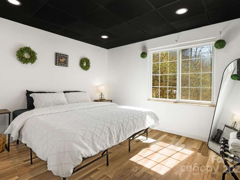 39 Susannah Court, Lake Junaluska, NC 28745.  MLS# CAR4228555, YatesRealty ID 13147. 