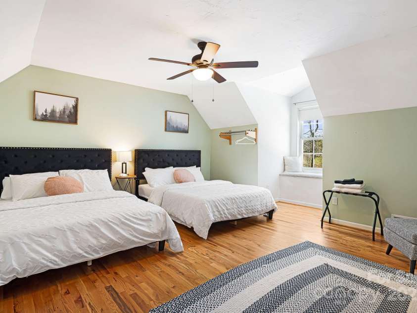 39 Susannah Court, Lake Junaluska, NC 28745.  MLS# CAR4228555, YatesRealty ID 13147. 