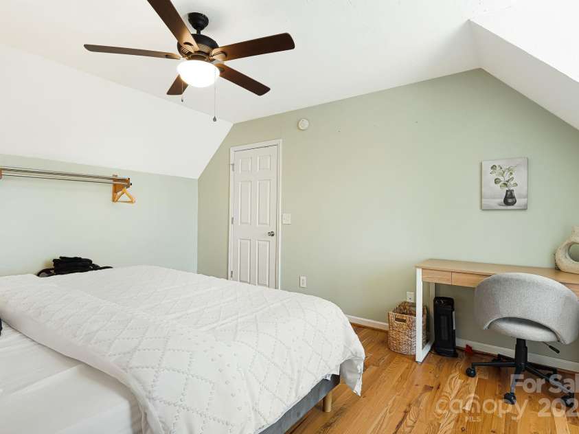 39 Susannah Court, Lake Junaluska, NC 28745.  MLS# CAR4228555, YatesRealty ID 13147. 