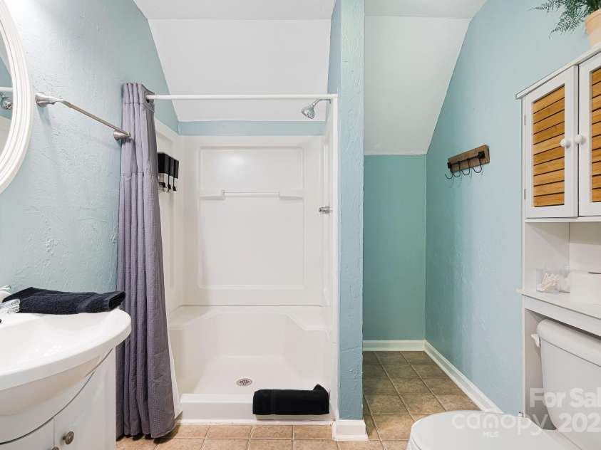 39 Susannah Court, Lake Junaluska, NC 28745.  MLS# CAR4228555, YatesRealty ID 13147. 