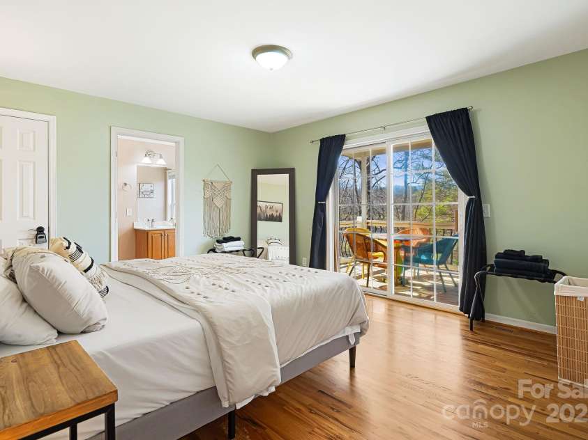 39 Susannah Court, Lake Junaluska, NC 28745.  MLS# CAR4228555, YatesRealty ID 13147. 