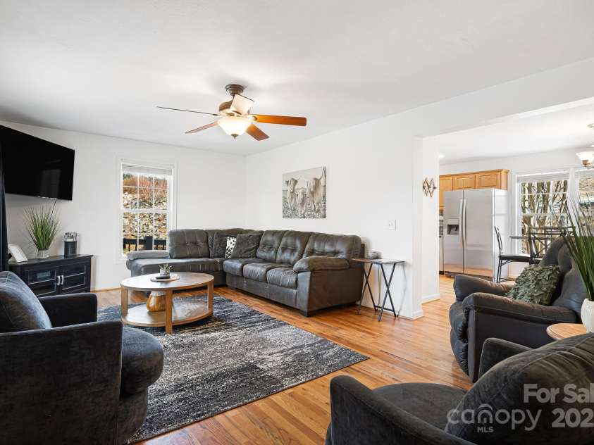 39 Susannah Court, Lake Junaluska, NC 28745.  MLS# CAR4228555, YatesRealty ID 13147. 