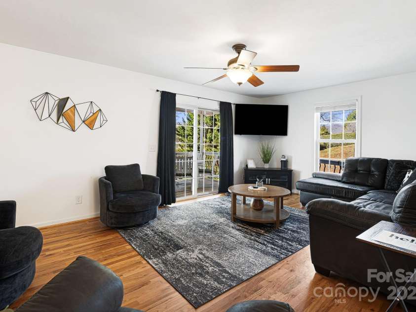 39 Susannah Court, Lake Junaluska, NC 28745.  MLS# CAR4228555, YatesRealty ID 13147. 