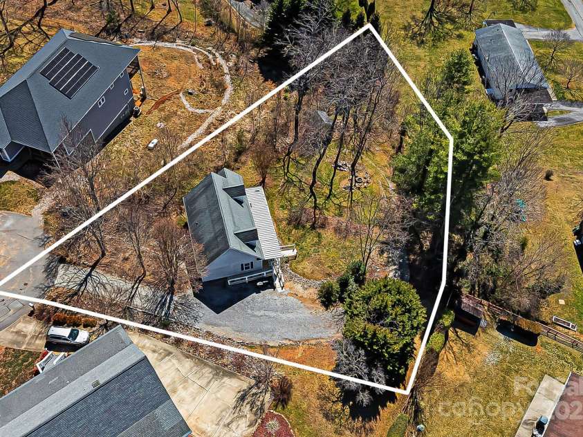 39 Susannah Court, Lake Junaluska, NC 28745.  MLS# CAR4228555, YatesRealty ID 13147. 