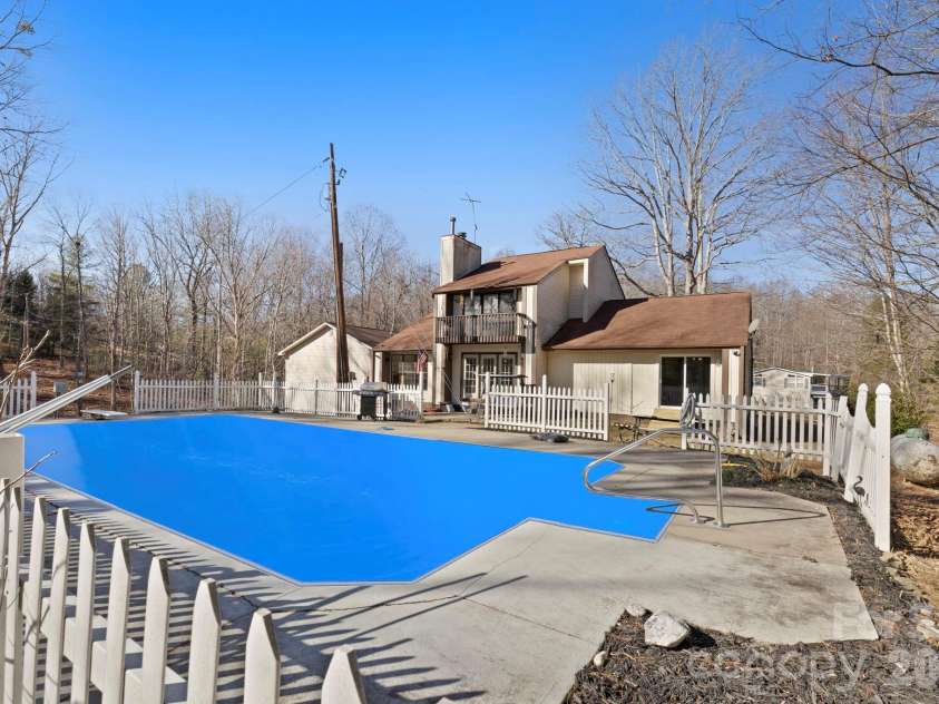 40 Country Bear Lane, Flat Rock, NC 28731.  MLS# CAR4332498, YatesRealty ID 13148. Pool - cover is placed virtually