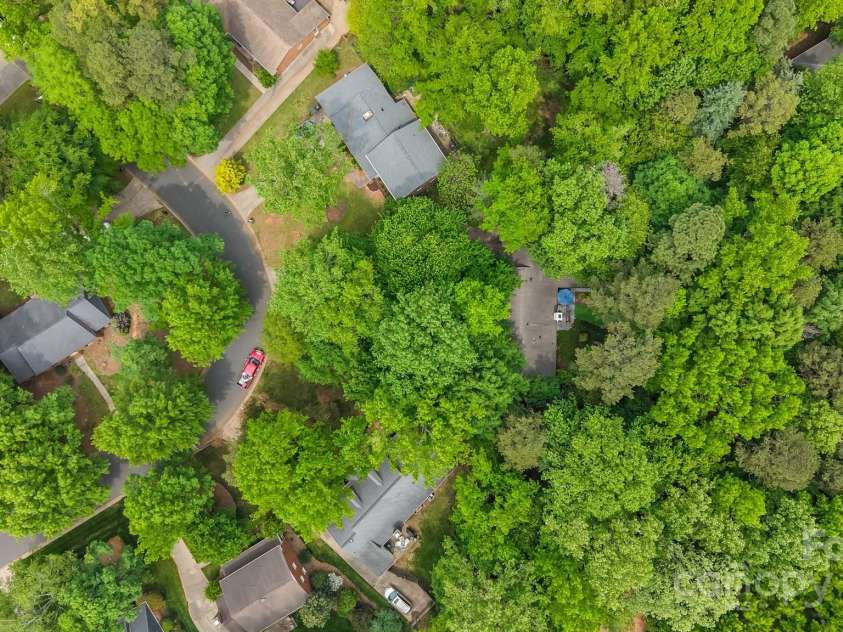 10139 Sardis Oaks Road, Charlotte, NC 28270.  MLS# CAR4250310, YatesRealty ID 13149. Aerial view