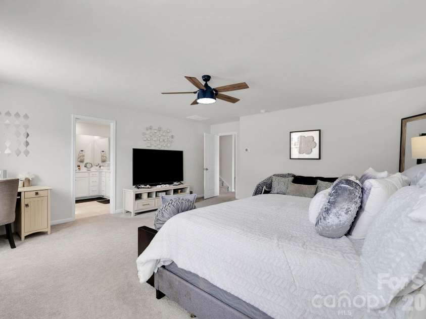 224 Hamptons Cove Road, Troutman, NC 28166.  MLS# CAR4360997, YatesRealty ID 13149. 