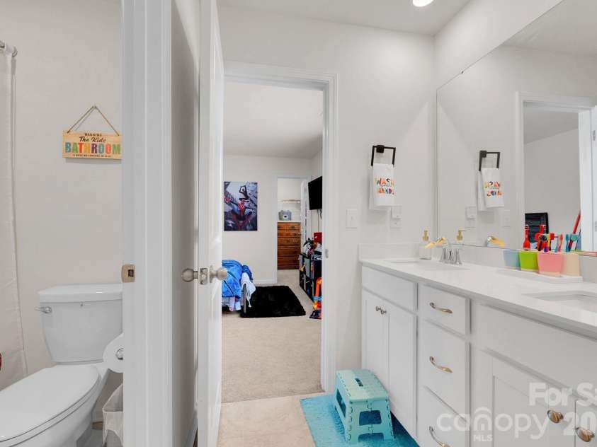 224 Hamptons Cove Road, Troutman, NC 28166.  MLS# CAR4360997, YatesRealty ID 13149. 