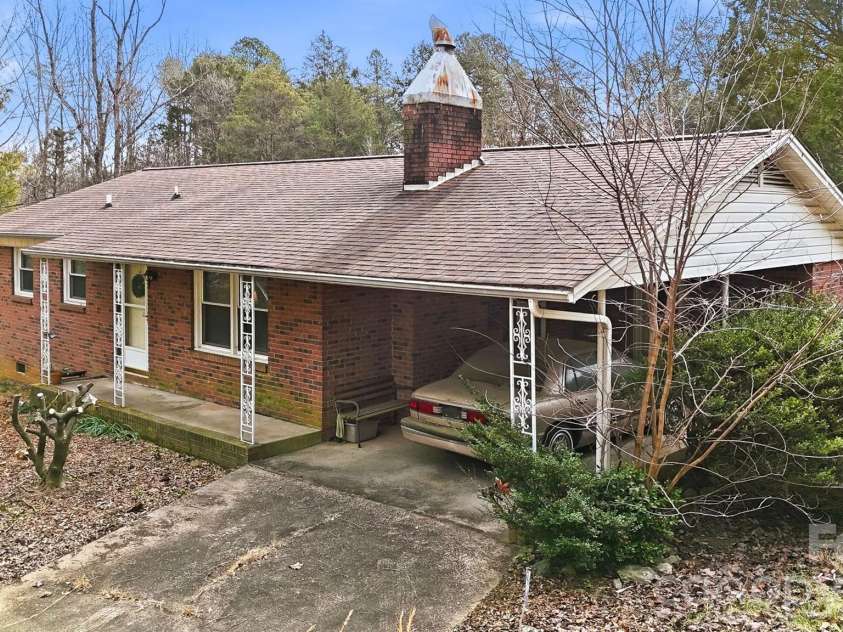 3335, 3319 NC 10 Highway, Claremont, NC 28610.  MLS# CAR4351604, YatesRealty ID 13150. 