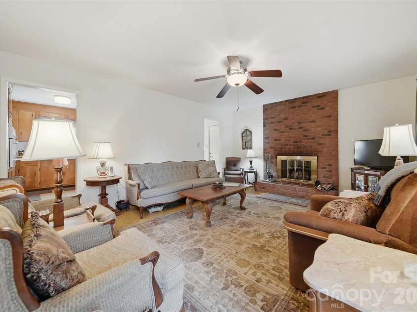 3335, 3319 NC 10 Highway, Claremont, NC 28610.  MLS# CAR4351604, YatesRealty ID 13150. 