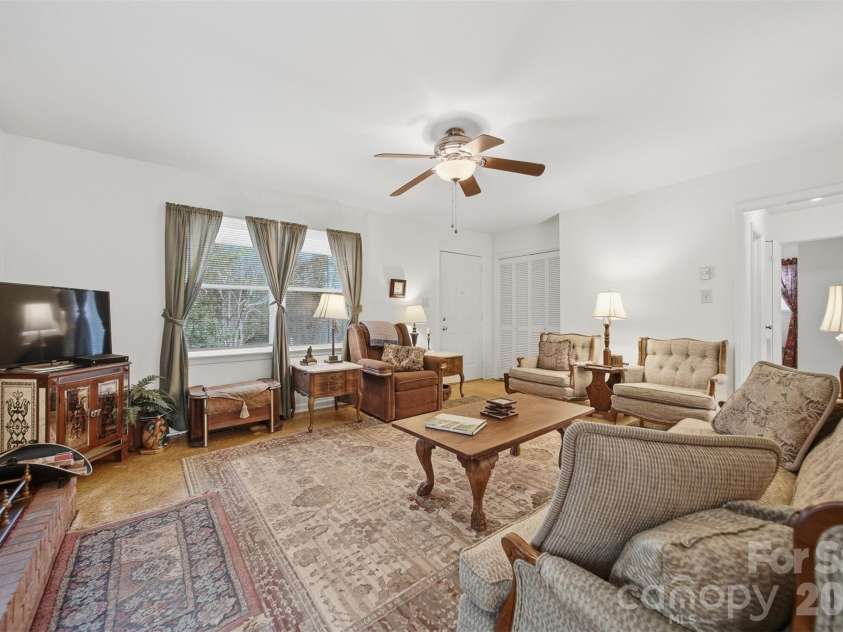 3335, 3319 NC 10 Highway, Claremont, NC 28610.  MLS# CAR4351604, YatesRealty ID 13150. 