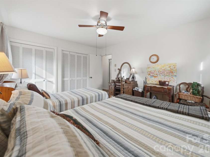 3335, 3319 NC 10 Highway, Claremont, NC 28610.  MLS# CAR4351604, YatesRealty ID 13150. 
