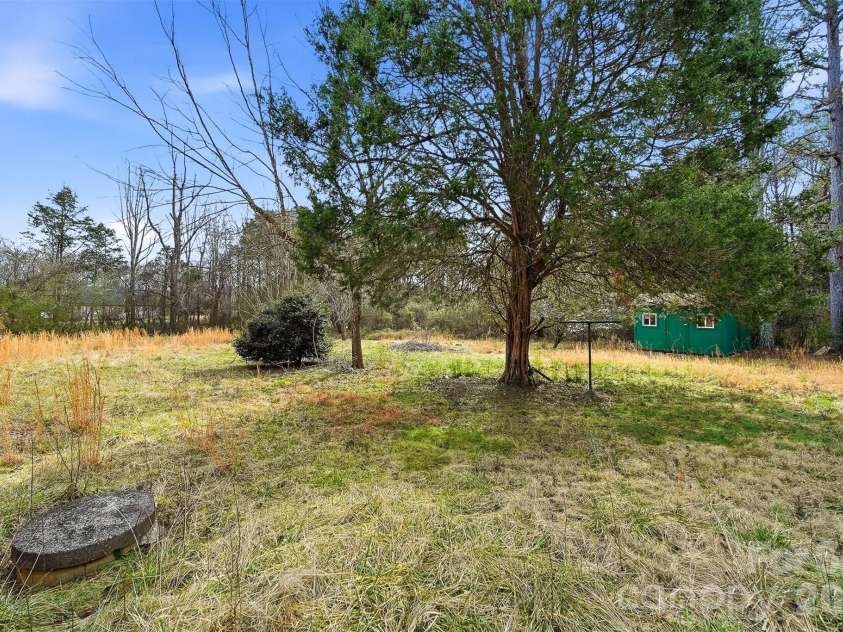 3335, 3319 NC 10 Highway, Claremont, NC 28610.  MLS# CAR4351604, YatesRealty ID 13150. 