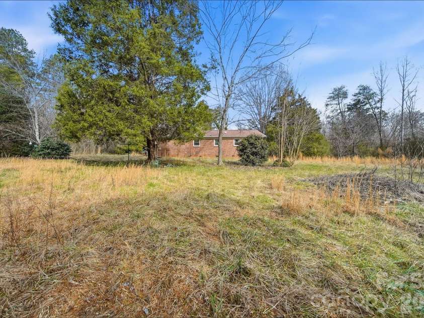 3335, 3319 NC 10 Highway, Claremont, NC 28610.  MLS# CAR4351604, YatesRealty ID 13150. 