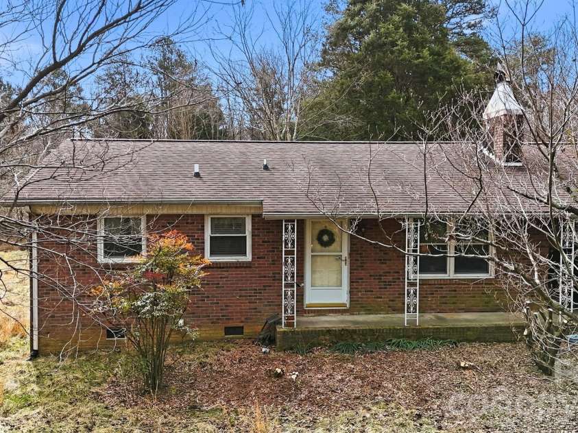 3335, 3319 NC 10 Highway, Claremont, NC 28610.  MLS# CAR4351604, YatesRealty ID 13150. 