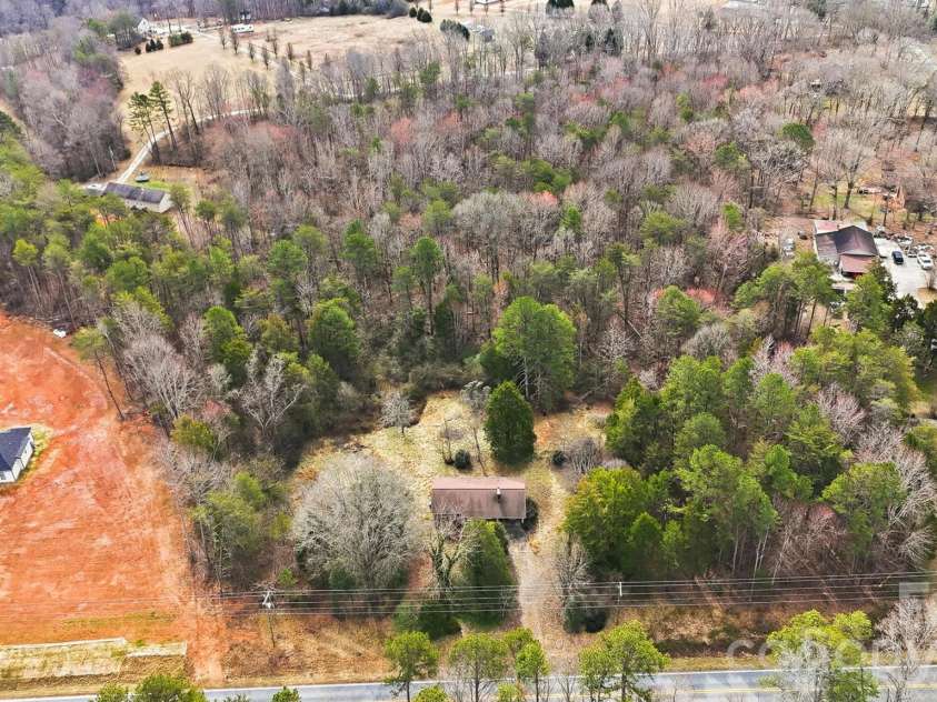 3335, 3319 NC 10 Highway, Claremont, NC 28610.  MLS# CAR4351604, YatesRealty ID 13150. 