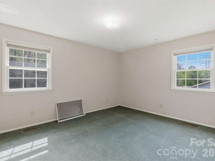2545 Wood Valley Road, Winston Salem, NC 27106.  MLS# CAR4370249, YatesRealty ID 13152. 