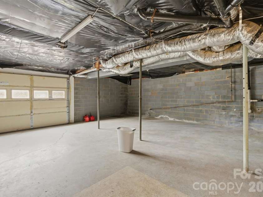 2545 Wood Valley Road, Winston Salem, NC 27106.  MLS# CAR4370249, YatesRealty ID 13152. 