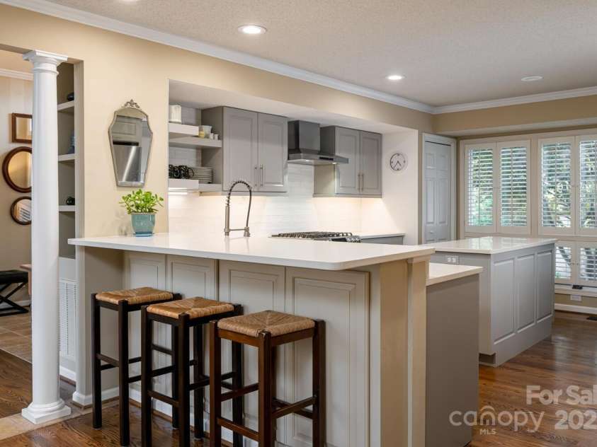 501 Candlewood Lane, Flat Rock, NC 28731.  MLS# CAR4256555, YatesRealty ID 13153. 