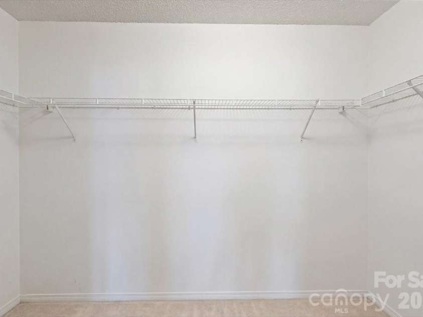 8636 Warwick Crest Lane, Charlotte, NC 28215.  MLS# CAR4357082, YatesRealty ID 13153. Primary Closet