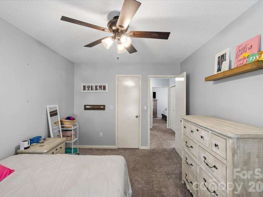 8636 Warwick Crest Lane, Charlotte, NC 28215.  MLS# CAR4357082, YatesRealty ID 13153. Second Bedroom