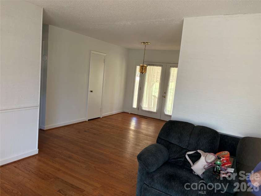 1724 Perry Street, Gastonia, NC 28054.  MLS# CAR4312386, YatesRealty ID 13154. 