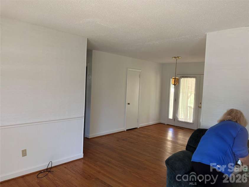 1724 Perry Street, Gastonia, NC 28054.  MLS# CAR4312386, YatesRealty ID 13154. 
