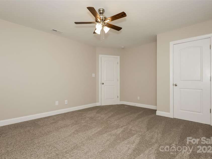 507 Cloninger Street, Dallas, NC 28034.  MLS# CAR4258370, YatesRealty ID 13154. 