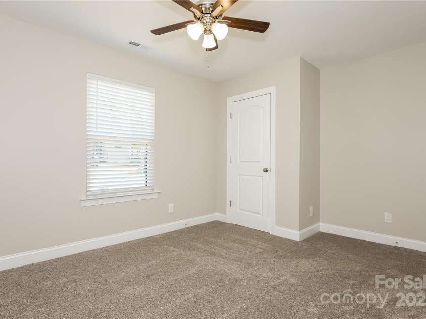 507 Cloninger Street, Dallas, NC 28034.  MLS# CAR4258370, YatesRealty ID 13154. 