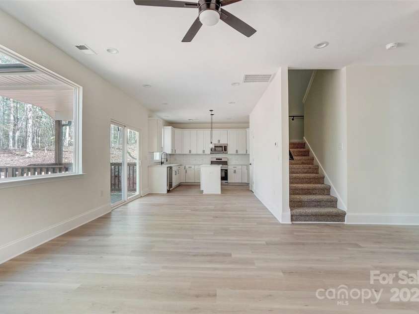 176 Forest Creek Drive, Statesville, NC 28625.  MLS# CAR4246381, YatesRealty ID 13155. Open Floor Plan