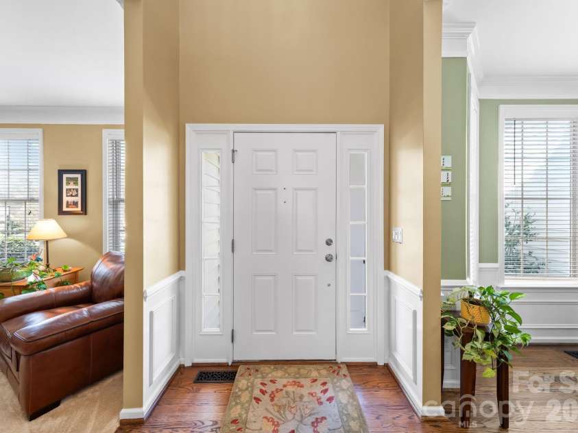 6802 Olde Sycamore Drive, Mint Hill, NC 28227.  MLS# CAR4361144, YatesRealty ID 13155. 