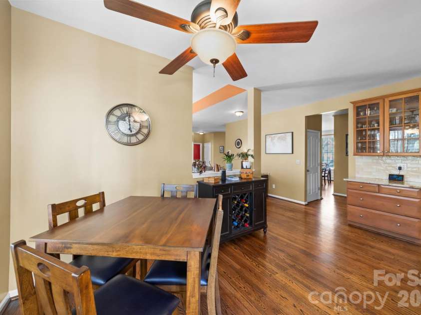 6802 Olde Sycamore Drive, Mint Hill, NC 28227.  MLS# CAR4361144, YatesRealty ID 13155. 