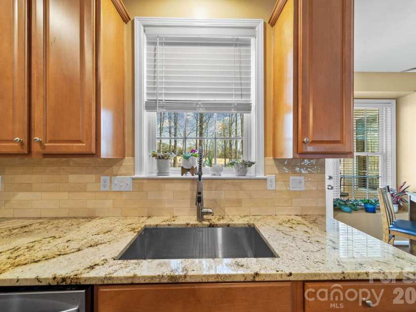 6802 Olde Sycamore Drive, Mint Hill, NC 28227.  MLS# CAR4361144, YatesRealty ID 13155. 