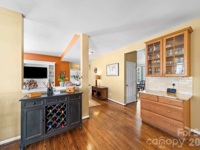 6802 Olde Sycamore Drive, Mint Hill, NC 28227.  MLS# CAR4361144, YatesRealty ID 13155. 
