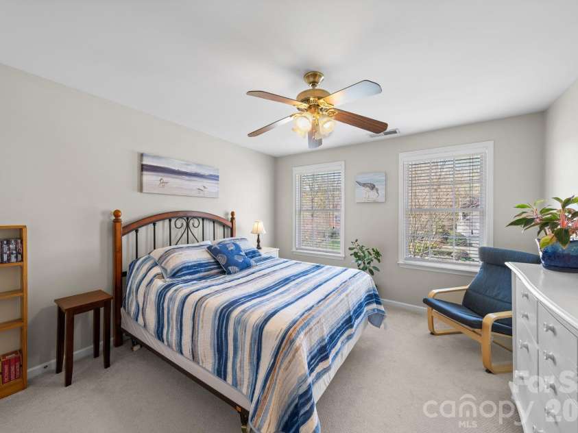 6802 Olde Sycamore Drive, Mint Hill, NC 28227.  MLS# CAR4361144, YatesRealty ID 13155. 