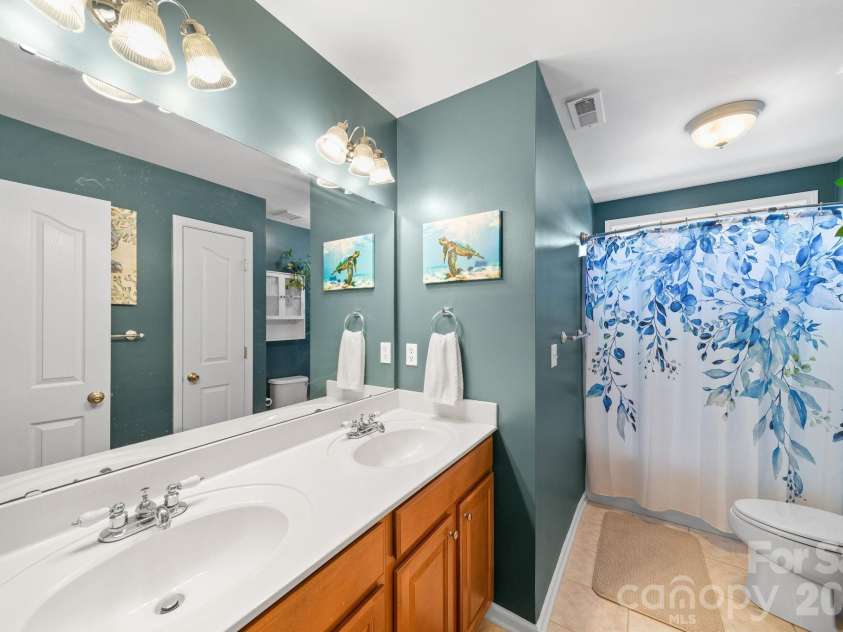 6802 Olde Sycamore Drive, Mint Hill, NC 28227.  MLS# CAR4361144, YatesRealty ID 13155. 