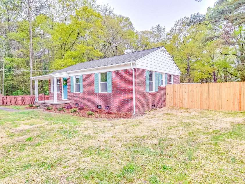 129 Wilson Street, Chester, SC 29706.  MLS# CAR4241584, YatesRealty ID 13158. 